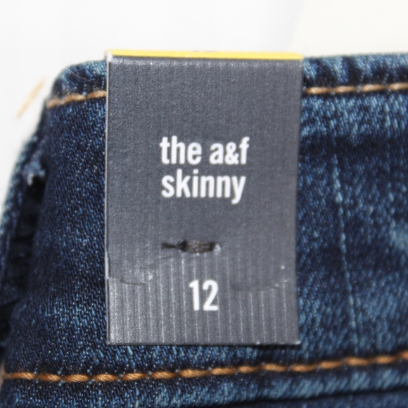 NWT Abercrombie Kids Dark Wash Skinny Jeans - Picture 8 of 8